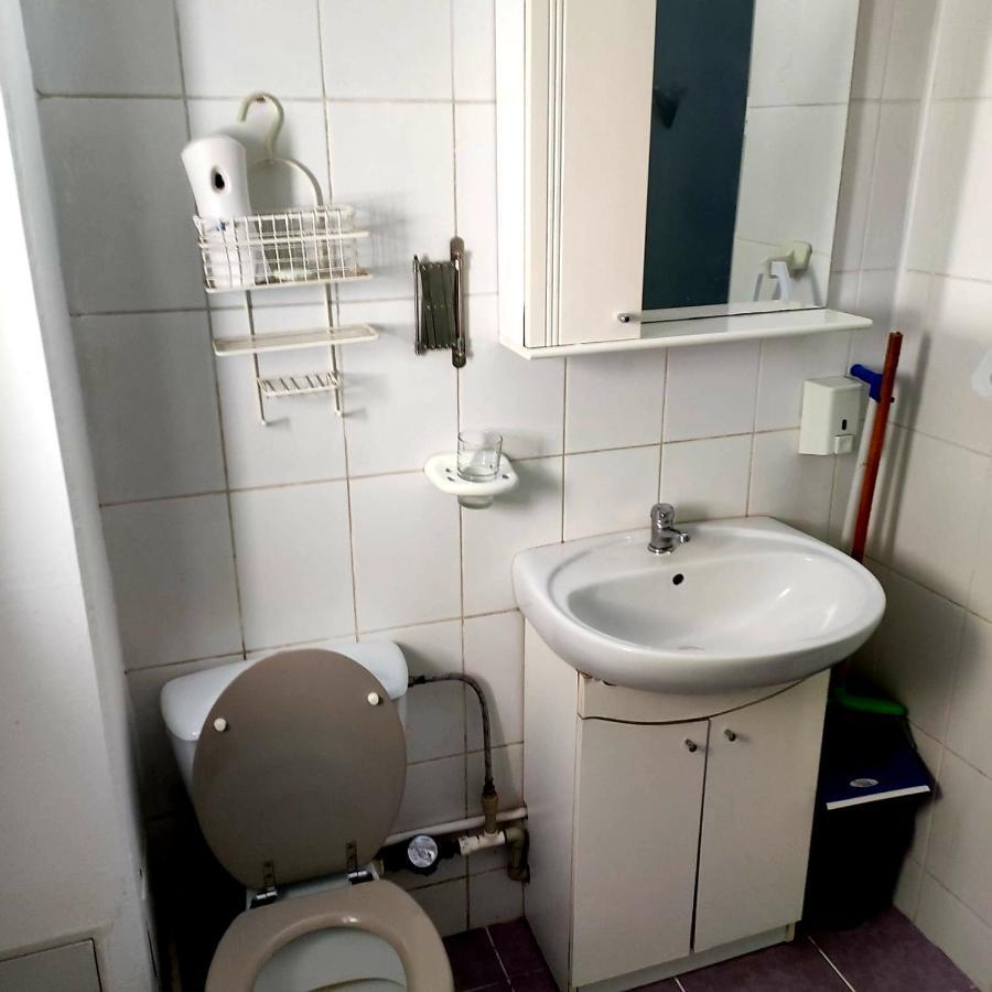 Garsoniera Centrul Bucurestiului Leilighet Eksteriør bilde